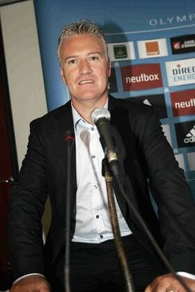 Didier Deschamps wird als neuer Trainer von Olympique de Marseille vorgestellt -  Fußball Herren Vorschau Ligue 1 2009 2010, 1. Französische Liga, Pressetermin Einzelbild OM Marseille