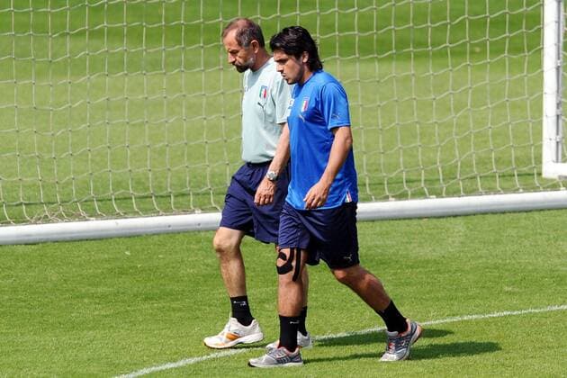 Gennaro Gattuso (Italien) beginnt wieder mit vorsichtigem Lauftraining -  Fußball Herren Nationalteam 2009, Training Gruppe Coverciano Florenz