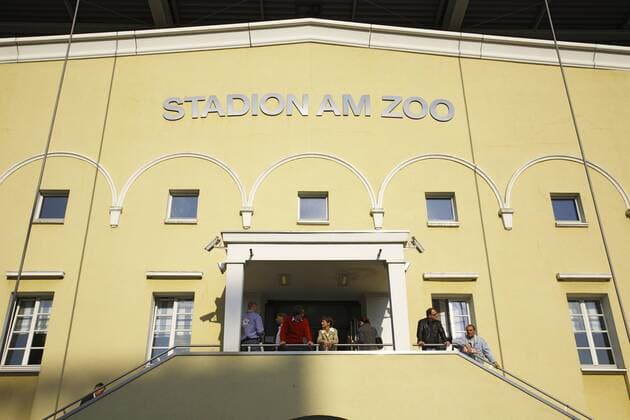 Fußball, Stadiongeschichte Wuppertaler SV Eingang zum Stadion Am Zoo - Heimspielstätte des Wuppertaler SV Borussia Fußball Herren 3. Liga 2008 2009, Wuppertaler SV Borussia, WSV Totale Wuppertal