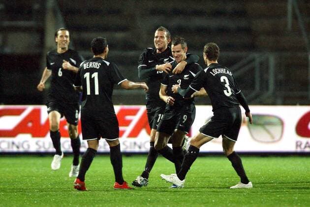 Torjubel Neuseeland mit Shane Smeltz (2.v.re.) -  Fußball Länderspiel Herren Freundschaftsspiel 2009, Test, Testspiel, Nationalteam, Nationaltrikot Gruppe Pretoria o0 Tshwane Freude,
