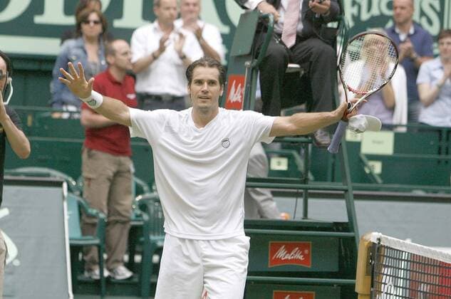 Thomas Haas (Deutschland) gewinnt die Gerry Weber Open 2009 Tennis Herren Gerry Weber Open 2009, ATP Tour, Finale Einzelbild Halle Westfalen Freude,