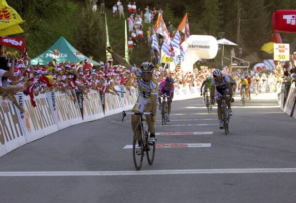 Michael Albasini (Schweiz Columbia High Road, li.) gewinnt die 5. Etappe auf der Tour de Suisse 2009 -  Radsport Herren Tour de Suisse 2009, Straßenradsport, Straße, Rad ProTour Gruppe 5. Etappe: Stäfa - Serfaus Freude,