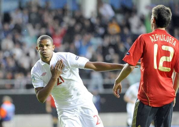 Fraizer Campbell (England U21, li.) -  Fußball EM Herren U21 EM 2009, U 21, Länderspiel, Nationalmannschaft, Nationaltrikot, Spanien - England 0:2 Gruppe Göteborg