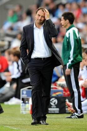Nationaltrainer Pierluigi Casiraghi (Italien U21) -  Fußball Länderspiel Herren U21 EM 2009, U 21, Nationalteam, Nationaltrikot, Halbfinale, Einzelbild Helsingborg Verzweiflung, Enttäuschung,