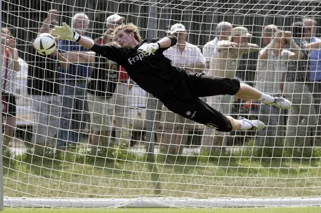 Torwart Ralf Fährmann (Frankfurt) Fußball 1. BL Herren Saison 2009 2010, Trainingsauftakt, Training, Eintracht Frankfurt Einzelbild Frankfurt M. Dynamik,