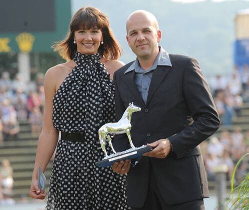 Franziska van Almsick (Deutschland) und Preisträger Jörg Tegelhütter bei (NDR) der Preisverleihung Medienpreis Silbernes Pferd 2009 Pferdesport Herren CHIO 2009, Weltfest des Pferdesports, Journalistenpreis, Journalist, Sportjournalist Gruppe Aachen ARD Freude,