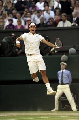 Roger Federer (Schweiz) gewinnt Wimbledon 2009 Tennis Herren All England Championships 2009, Grand Slam, ATP Tour, Finale Einzelbild Wimbledon London Begeisterung, Freude,