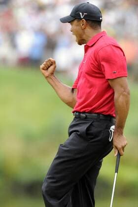 Tiger Woods (USA) jubelt -  (WAG2009070503) Golf Herren AT&T National 2009, AT & T, PGA Tour, Einzelbild Bethesda Freude,