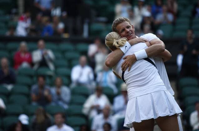 Anna Lena Grönefeld (Deutschland) und Mark Knowles (Bahamas) gewinnen das gemischte Wimbledon Doppel 2009 -  Tennis All England Championships 2009, Grand Slam, Finale Gruppe Wimbledon London Harmonie, Freude, Kameradschaft,