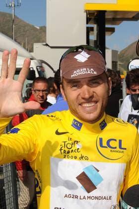 Rinaldo Nocentini (Italien Ag2r) nach der 7. Etappe der Tour de France 2009 im gelben Trikot -  Radsport Herren Tour de France 2009, Straßenradsport, Straße, Rad, Vdig Einzelbild 7. Etappe: Barcelona - Andorra Arcalis Freude,