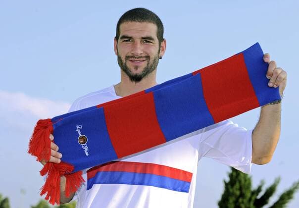 Neuzugang Lisandro Lopez (Lyon) wird präsentiert -  (pan32909) Fußball Herren Ligue 1 2009 2010, 1. Liga, Olympique Lyonnais, OL, Präsentation, Pressetermin, Shooting, Einzelbild Lyon
