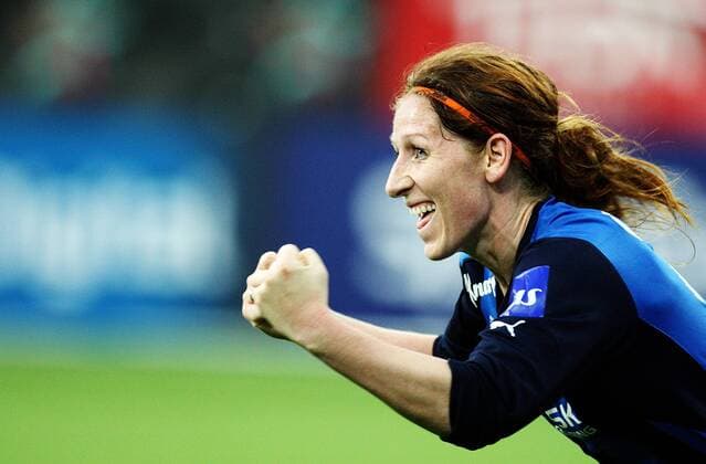 Fotball Toppserien Stabäk IF, Lise Klaveness feirer - 