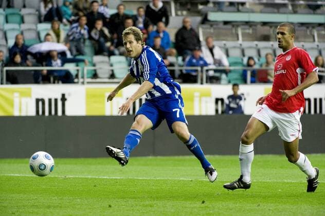 Tobias Hysen (IFK Göteborg, li.) erzielt den Treffer zum 1:0 -  (KP0300001) Fußball EC 1 Herren Champions League Quali 2009 2010, IFK Göteborg - Hapoel Tel Aviv 1:3, Vdig Gruppe Göteborg Dynamik,