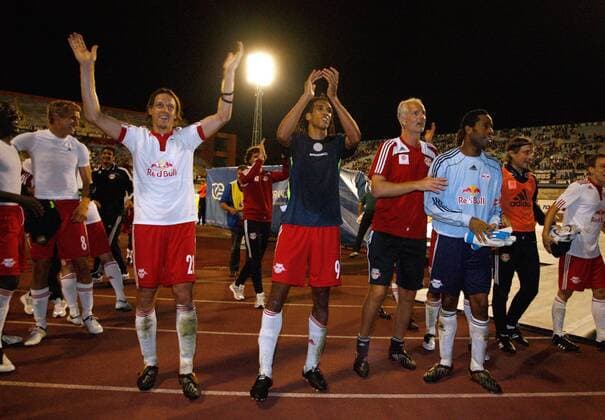 Red Bull Salzburg. Jubel von Rene Aufhauser, Robin Nelisse, Tormanntrainer Herbert Ilsanker und Edward Gustafsson (RBS).  o0 FC Redbull