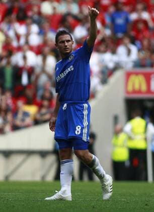 Chelsea s Frank Lampard celebrates his goal - Community Shield: Chelsea v Manchester United EDITORIAL USE ONLY. No use with unauthorised audio, video, data, fixture lists, club league logos or live services. Online in-match use limited to 120 images, no video emulation. No use in betting, games or single club league player publications. o0 Freisteller, Jubel, Freude, FC