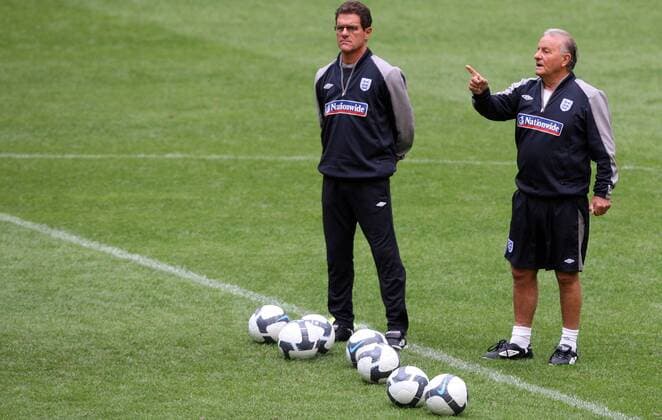 AMSTERDAM - Teamchef Fabio Capello (ENG, li.) und Italo Galbiati. 