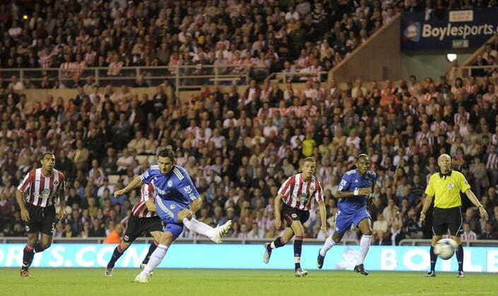 FC Chelsea London s Frank Lampard (2.v.li.) scores his goal. EDITORIAL USE ONLY. No use with unauthorised audio, video, data, fixture lists, club league logos or live services. Online in-match use limited to 120 images, no video emulation. No use in betting, games or single club league player publications. o0 Elfer, Elfmeter, Strafstoß