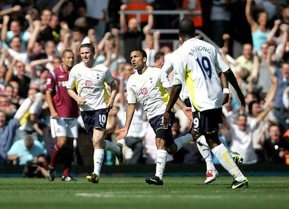 Aaron Lennon (C) of Tottenham Hotspur celebrates scoring West Ham United v Tottenham Hotspur Hotspurs Spurs EDITORIAL USE ONLY. No use with unauthorised audio, video, data, fixture lists, club league logos or live services. Online in-match use limited to 120 images, no video emulation. No use in betting, games or single club league player publications.