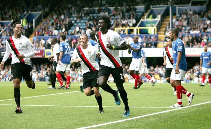 Emmanuel Adebayor (C) of Manchester City (weiß) Jubel EDITORIAL USE ONLY. No use with unauthorised audio, video, data, fixture lists, club league logos or live services. Online in-match use limited to 120 images, no video emulation. No use in betting, games or single club league player publications.