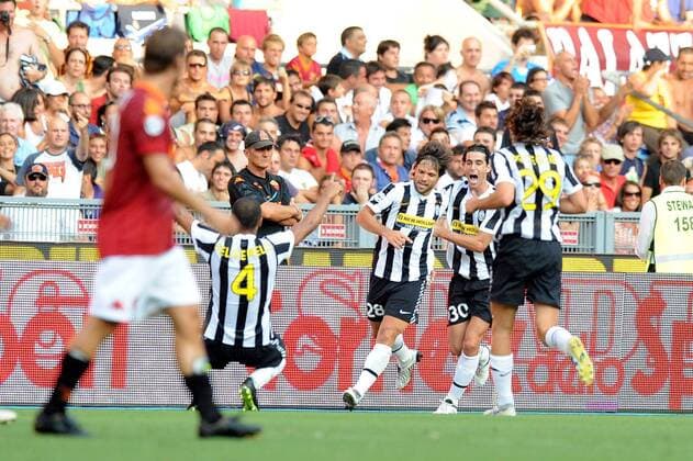 AS Rom (rot)-Juventus Turin: Torjubel Diego 