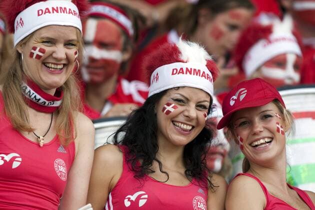Denmark Fans 2009 xVIxMaurixForsblomxIVx o0 Zuschauer