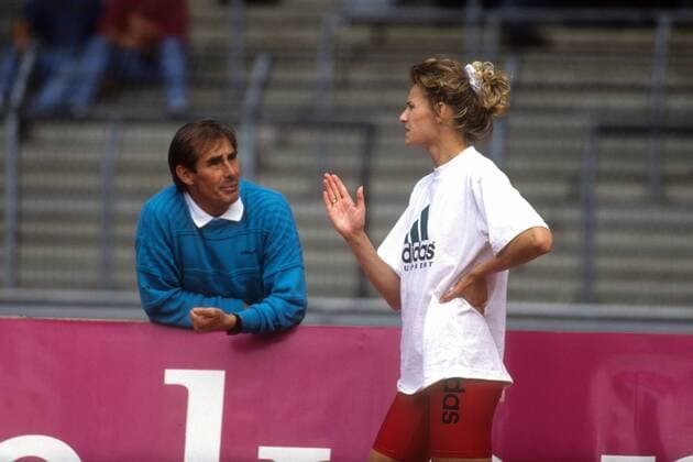 Heike Henkel und Trainer Gerd Osenberg (beide Deutschland) Leichtathletik Damen Hochsprung 1991 Gruppe Köln