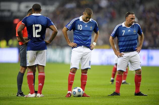 THIERRY HENRY (l.) - Karim BENZEMA (c) - Franck RIBERY (FRA) JBAutissier  Enttäuschung