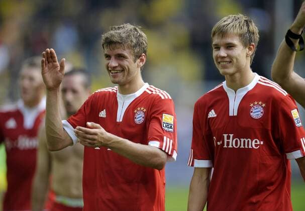 FC Bayern München, v.li: Thomas Müller und Holger Badstuber (Bayern München).