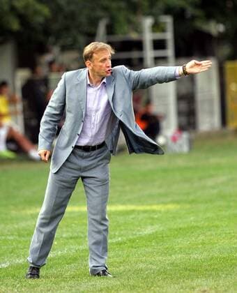 Goran Stevanovic FK Partizan Belgrad coach :  Super Liga o0 Einzelbild, Freisteller