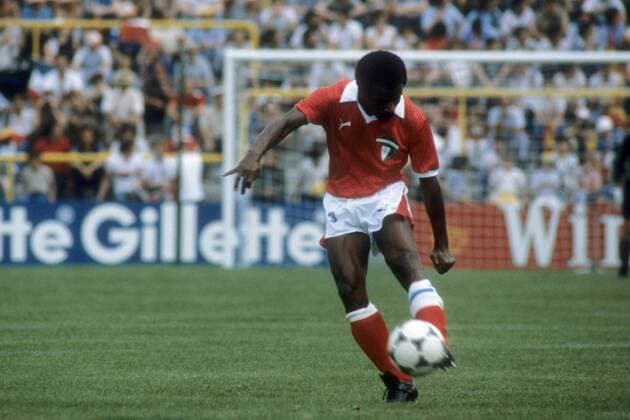 Mahboud Mubarak (Kuwait) Fußball WM Herren WM 1982, Länderspiel, Nationalteam, Nationaltrikot Einzelbild Valladolid Dynamik,