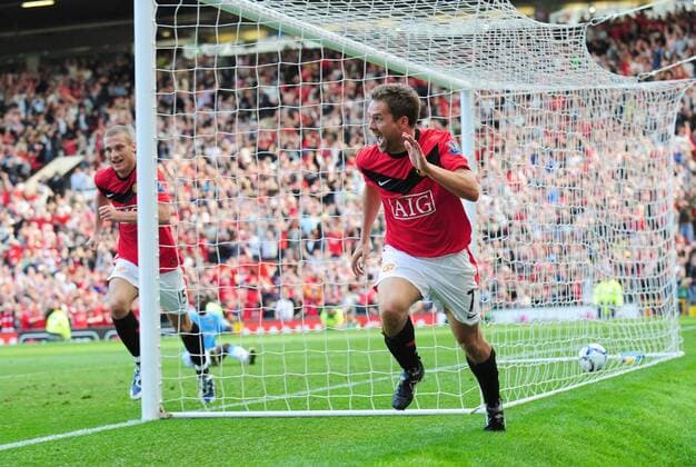 Michael Owen of Manchester United celebrates scoring the winning goal - EDITORIAL USE ONLY. No use with unauthorised audio, video, data, fixture lists, club league logos or live services. Online in-match use limited to 120 images, no video emulation. No use in betting, games or single club league player publications. o0 Jubel Freude Einzelbild