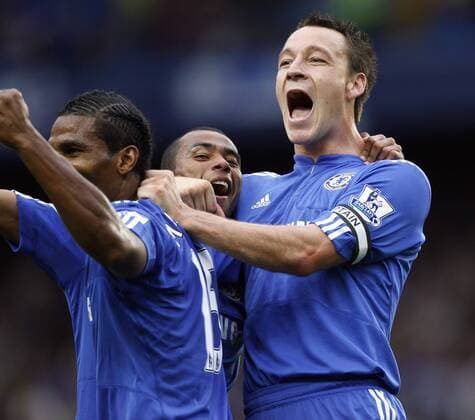 FC Chelsea London s John Terry (R) celebrates EDITORIAL USE ONLY. No use with unauthorised audio, video, data, fixture lists, club league logos or live services. Online in-match use limited to 120 images, no video emulation. No use in betting, games or single club league player publications. o0 Jubel, Freude