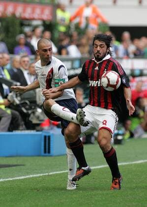 MARCO DI VAIO (Bologna, li.) gegen GENNARO GATTUSO (AC Mailand) - AC Mailand - Bologna FC 1:0, Milan -