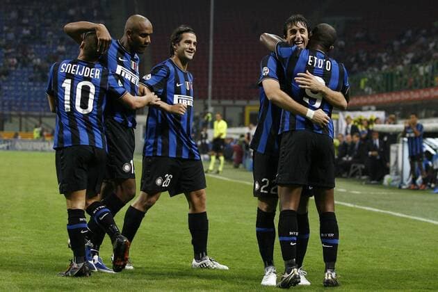 Inter Mailand - SSC Neapel: Jubel Samuel Eto o (R) (Inter) -  o0 Etoo o0 Jubel Freude