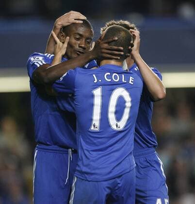 Chelsea London s Joe Cole (R) celebrates with goalscorer Salomon Kalou (L) - Carling Cup Chelsea v QPR (Queens Park Rangers) - 23rd September, 2009 EDITORIAL USE ONLY. No use with unauthorised audio, video, data, fixture lists, club league logos or live services. Online in-match use limited to 120 images, no video emulation. No use in betting, games or single club league player publications. o00 FC o0 Jubel Freude
