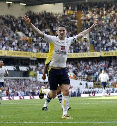 Tottenham Hotspurs Robbie Keane celebrates - EDITORIAL USE ONLY. No use with unauthorised audio, video, data, fixture lists, club league logos or live services. Online in-match use limited to 120 images, no video emulation. No use in betting, games or single club league player publications. o0 Hotspur Spurs Freude Jubel Einzelbild, Freisteller