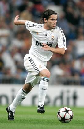 Real Madrid s Fernando Gago -  (24162883)