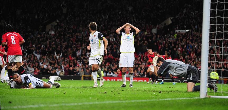 Despair for Sunderand after Anton Ferdinand of Sunderland (L) scored an own goal - Manchester United - FC Sunderland AFC EDITORIAL USE ONLY. No use with unauthorised audio, video, data, fixture lists, club league logos or live services. Online in-match use limited to 120 images, no video emulation. No use in betting, games or single club league player publications. o0 ManU enttäuscht