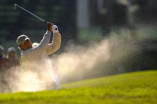 International team member Angel Cabrera hits out of a bunker on the 15th fairway during the second round of The Presidents Cup at Harding Park Golf Course in San Francisco, California on October 9, 2009.  SFP20091009315 o00 The President s