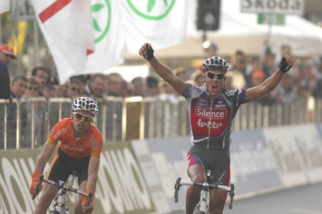 Philippe Gilbert (Silence Lotto, re.) gewinnt die Lombardei Rundfahrt vor Samuel Sanchez (Euskaltel Euskadi) -  o0 Jubel, Freude o00 Sieg