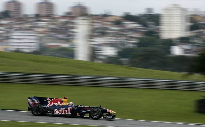 14 Mark Webber (AUS, Red Bull), xHOCHxZWEIx xJuergenxTapxo00 Einzelbild