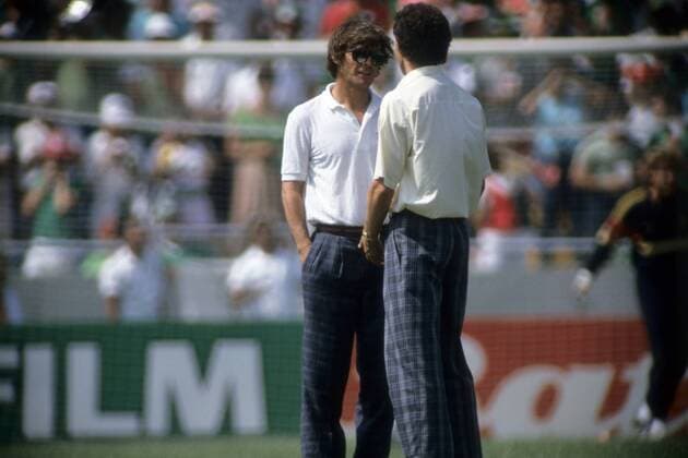 Nationaltrainer Bora Milutinovic (Mexiko, li.) und Teamchef Franz Beckenbauer (BR Deutschland) Fußball WM Herren WM 1986, Länderspiel, Nationalteam Gruppe Monterrey