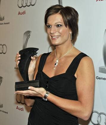 Maria Riesch (Deutschland) mit dem Audi Generation Award 2009 Alpiner Skilauf Damen Nacht der Generationen 2009, Audi Generation Award Einzelbild München