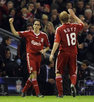 FC Liverpool s Yossi Benayoun (L) celebrates his goal with Dirk Kuyt. - EDITORIAL USE ONLY. No use with unauthorised audio, video, data, fixture lists, club league logos or live services. Online in-match use limited to 120 images, no video emulation. No use in betting, games or single club league player publications. o0 Jubel, Freude