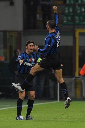 Javer Zanetti (L) und Walter Samuel (Inter Mailand) - Torjubel -  o0 Jubel, Freude