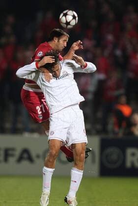 Marc PLANUS (Girondins Bordeaux, li.) und Luca TONI (FC Bayern München) - VincentMICHELxFEP - 