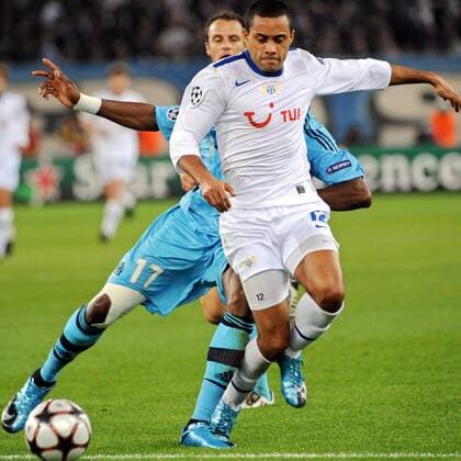 Alexandre Alphonse (FC Zürich), Stephane Mbia und Laurent Bonnart (Olympique de Marseille).  o0 OM