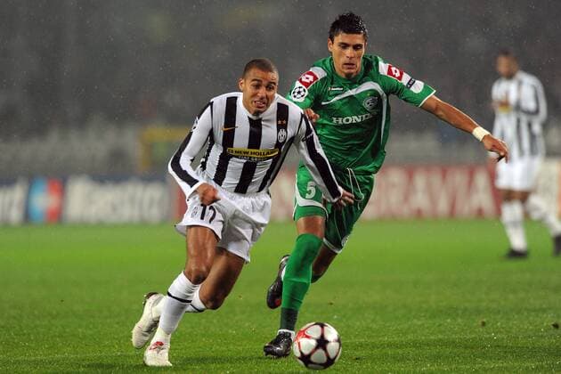 David Trezeguet (Juventus Turin, li.) gegen Jorge Teixeira (Maccabi Haifa FC)  o0 Juve