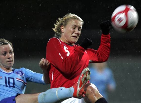 Anneli Giske (NOR, re.), Marlous Pieëte (NED) - 