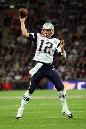 Pass von Tom Brady (Patriots) New England Patriots vs. Tampa Bay Buccaneers, Wembley Stadium